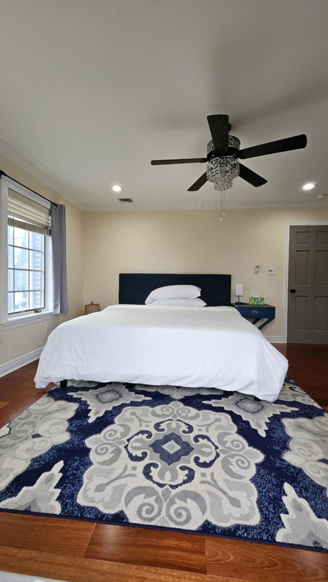Luxury Hotel-Style Room In Queens, Нью-Йорк Екстер'єр фото